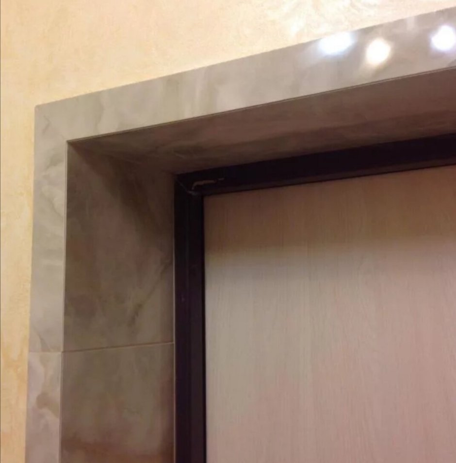 Отделка откосов дверных проемов