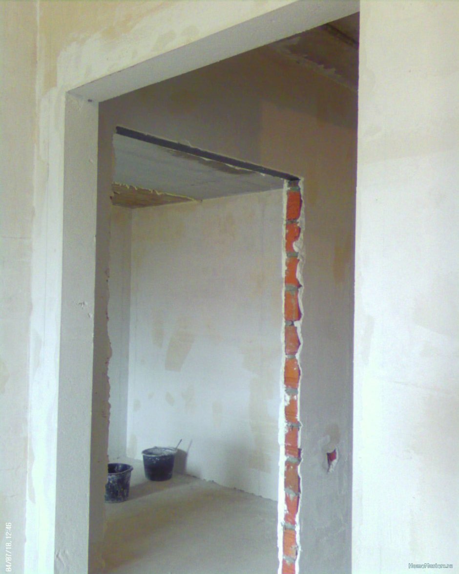 Оштукатуривание дверных проемов