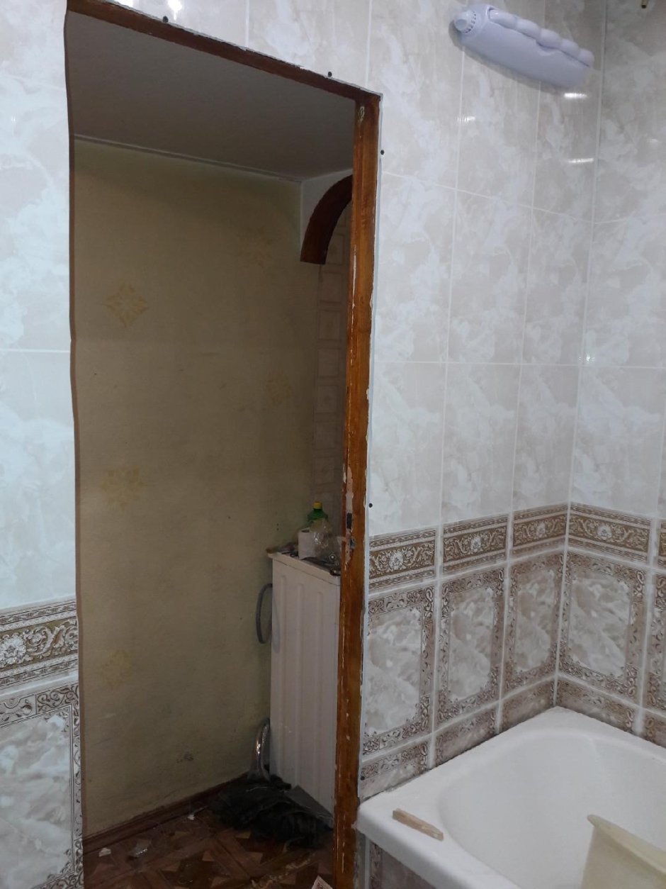 Отделка панелями ПВХ ванной проем