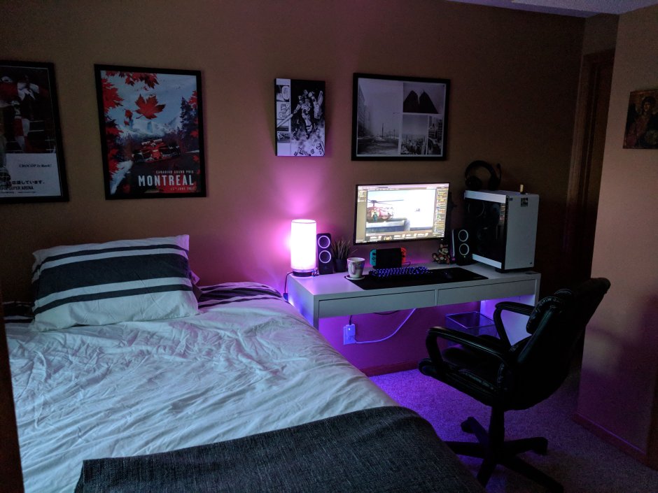 Комната геймера с кроватью