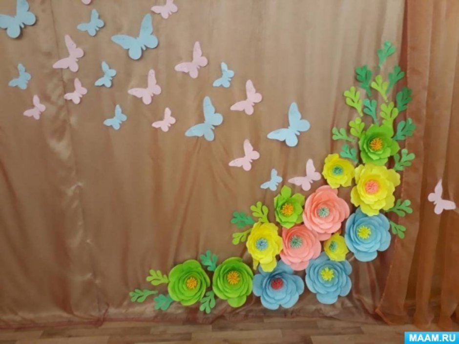 Цветы для украшения музыкального зала