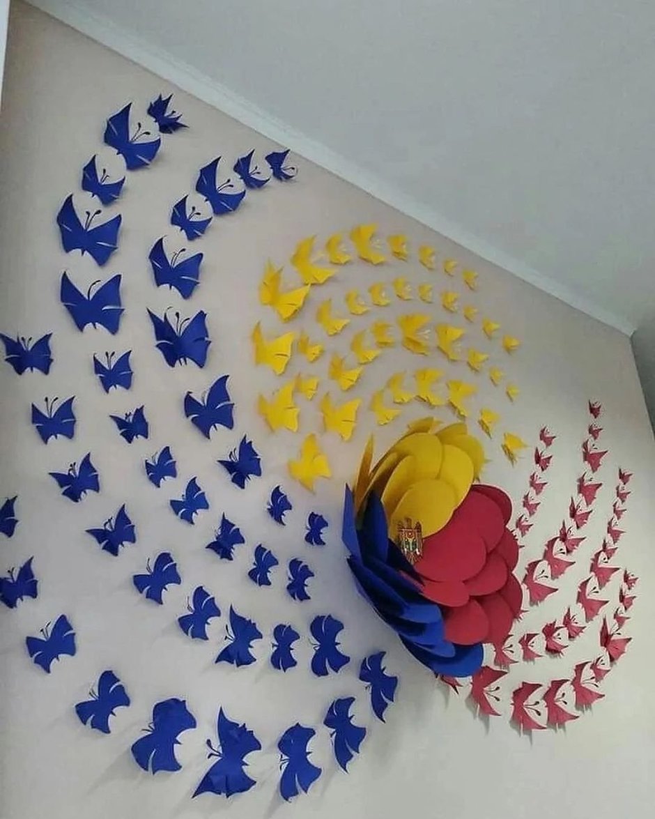 Украшение стены в детском саду Весна