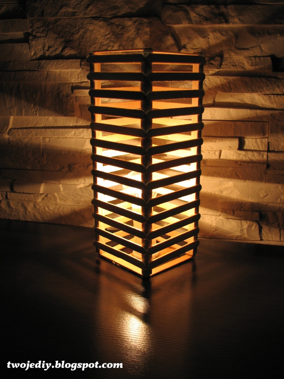 Светильник из деревянных реек