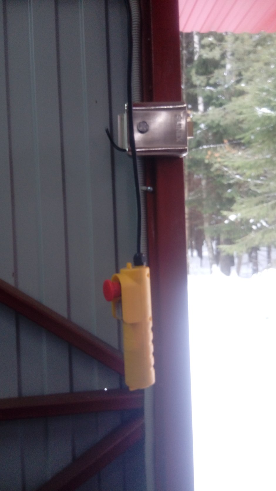 Складные гаражные ворота гармошка