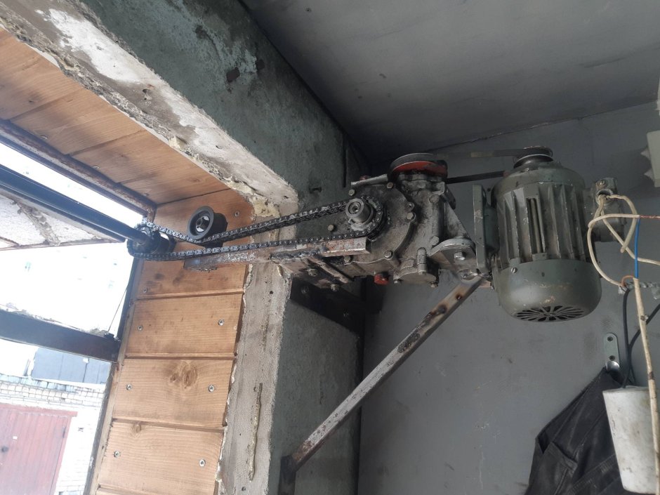 Механизм подъема ворот гаража электрический sn6021