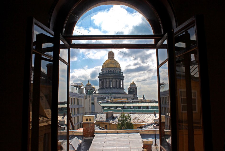 Санкт петербург вид с окна города
