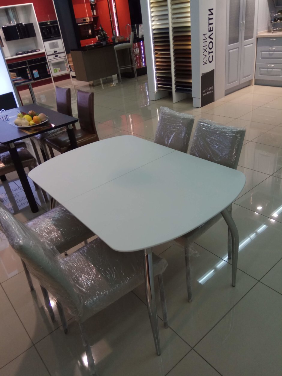 Стол Вега белый матовый закаленное стекло
