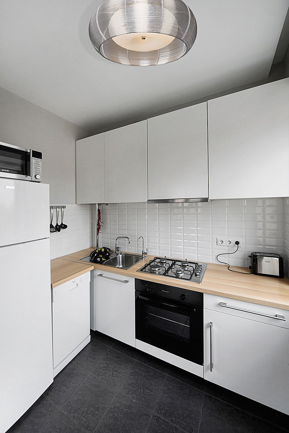 Белая кухня 6 кв.м