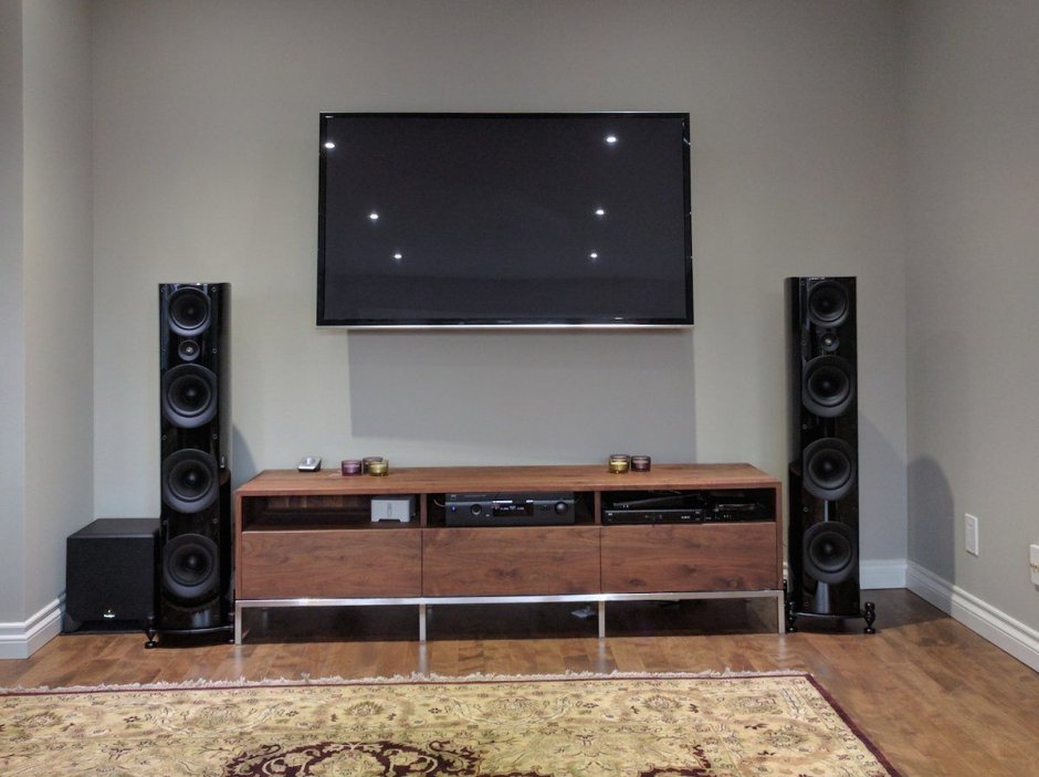 Полки под домашний кинотеатр