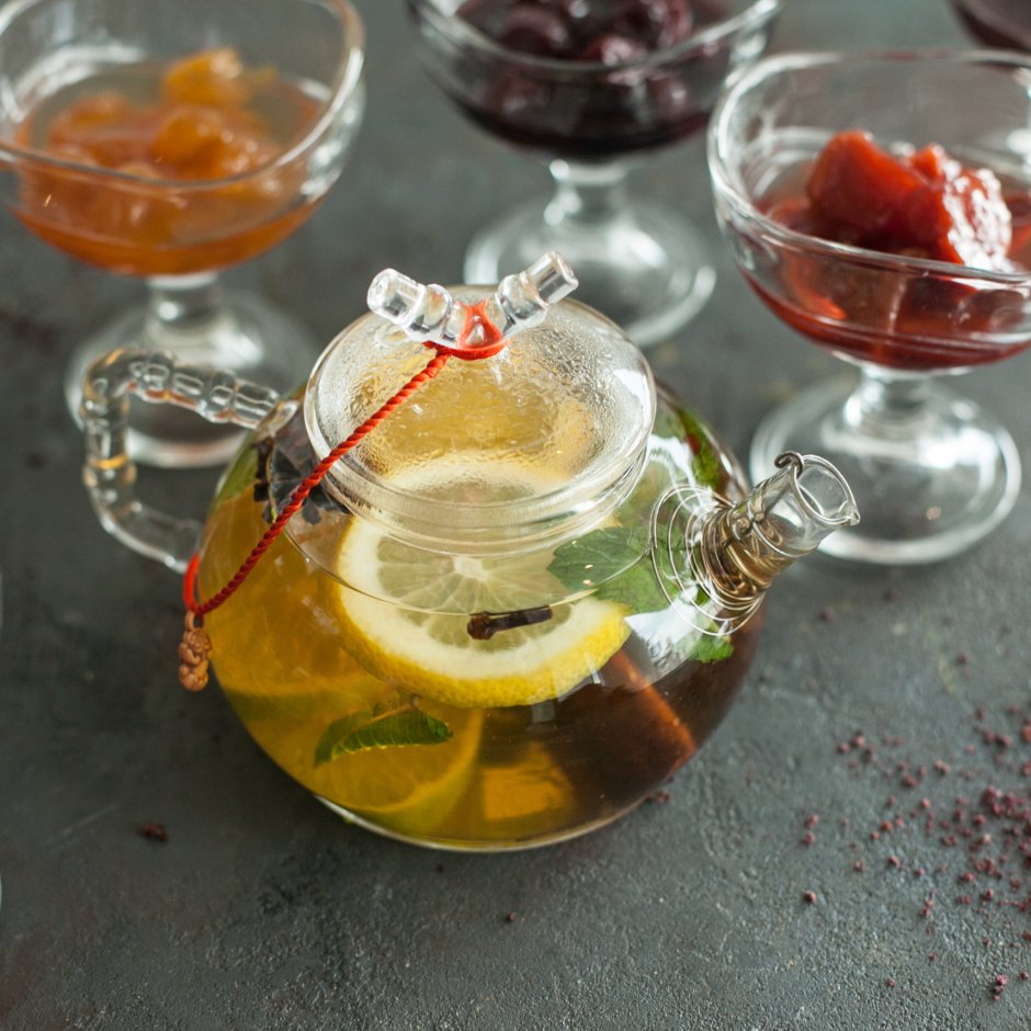 Чай с лимоном подача