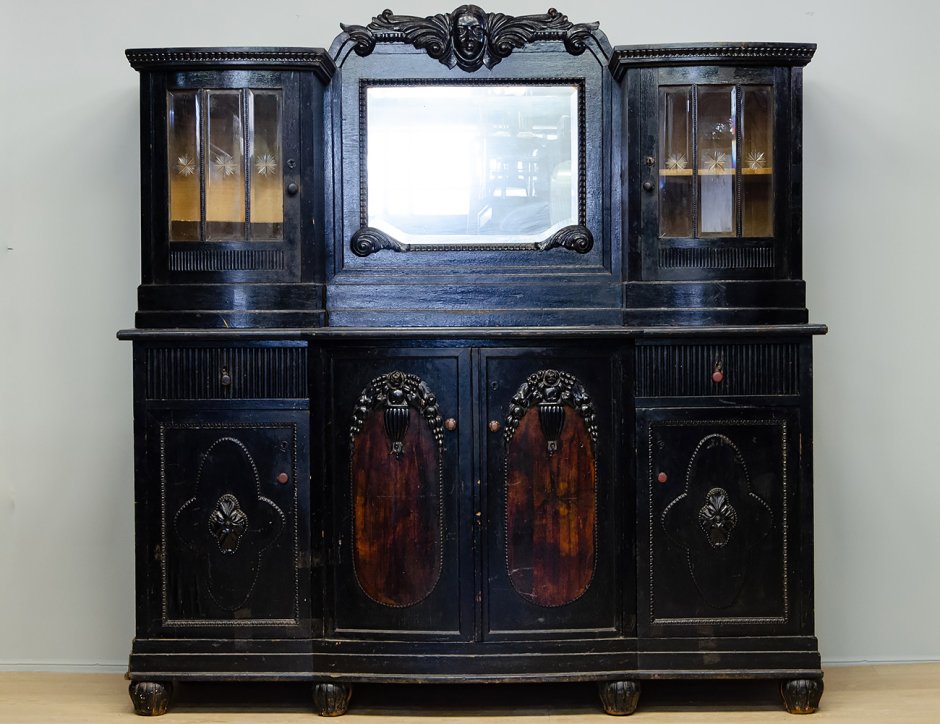 Антиквариат Буфеты из Европы