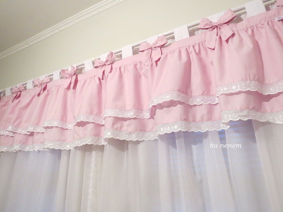 Штора с оборкой наверху