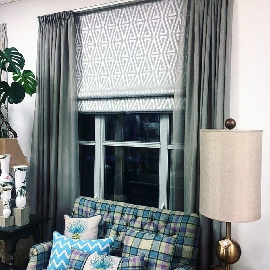 Римские шторы с портьерами