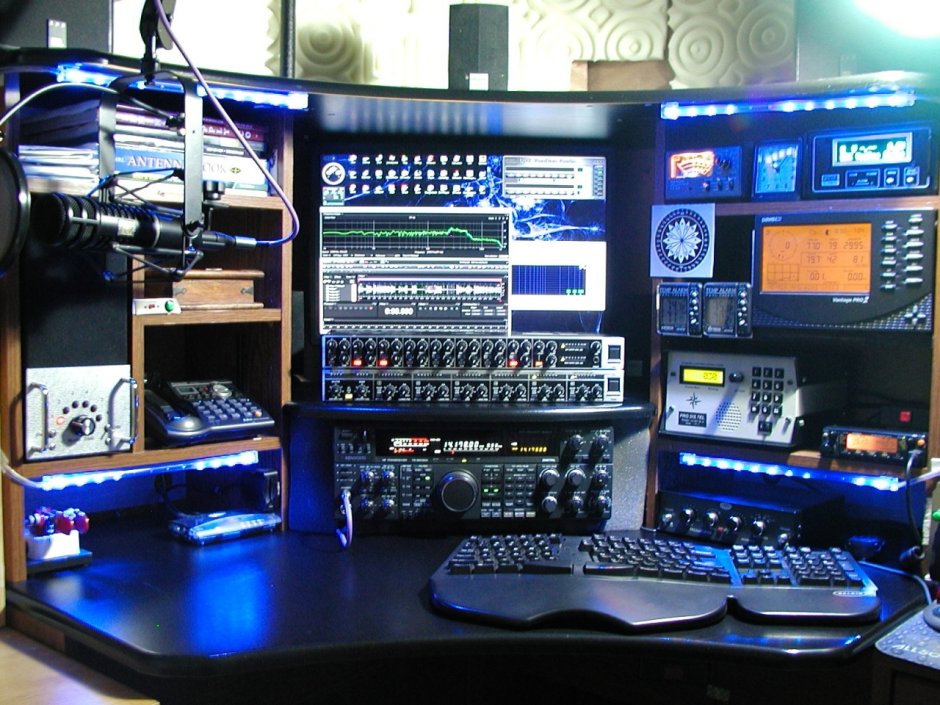 Аппаратура радиолюбителя