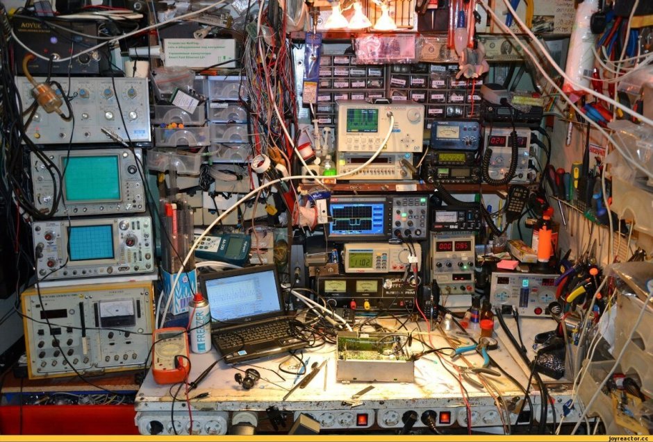 Рабочее место электронщика