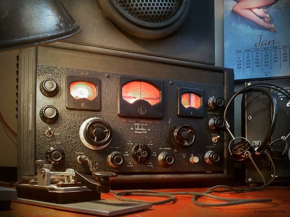 Радиорубка радиолюбителя