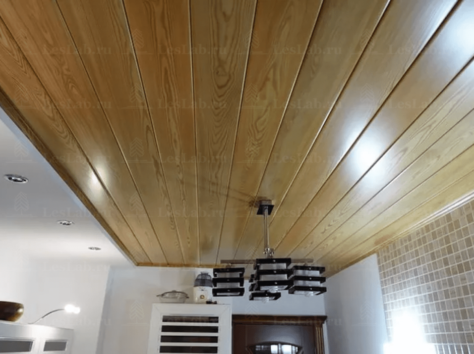 Вагонка штиль на потолке