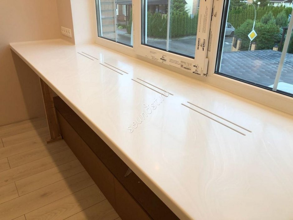 Кориан подоконник