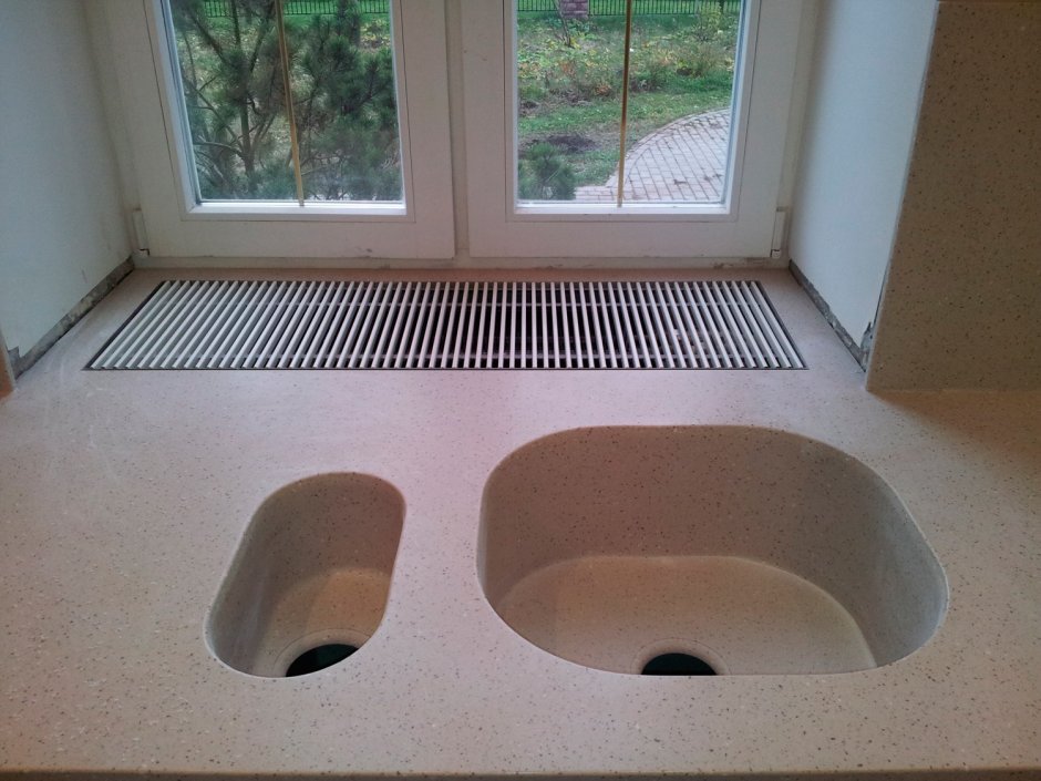 Прорези в подоконнике