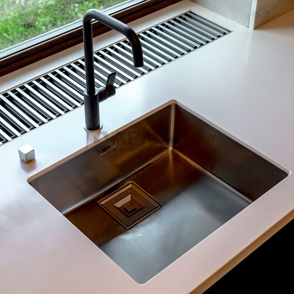 Встраиваемый конвектор в столешницу