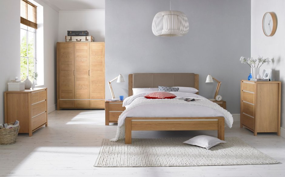 Спальня из массива в скандинавском стиле