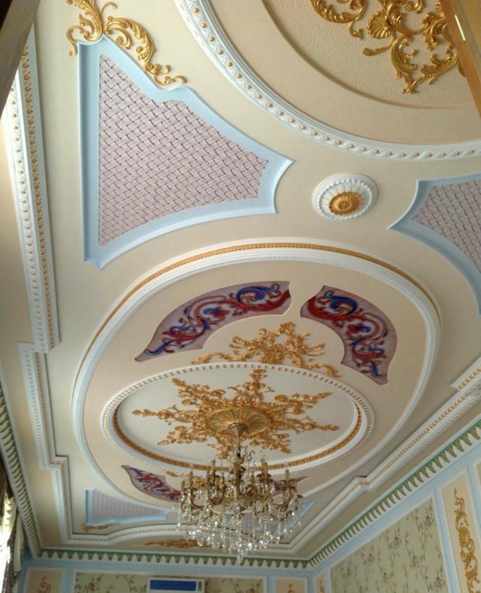 Потолок из гипса