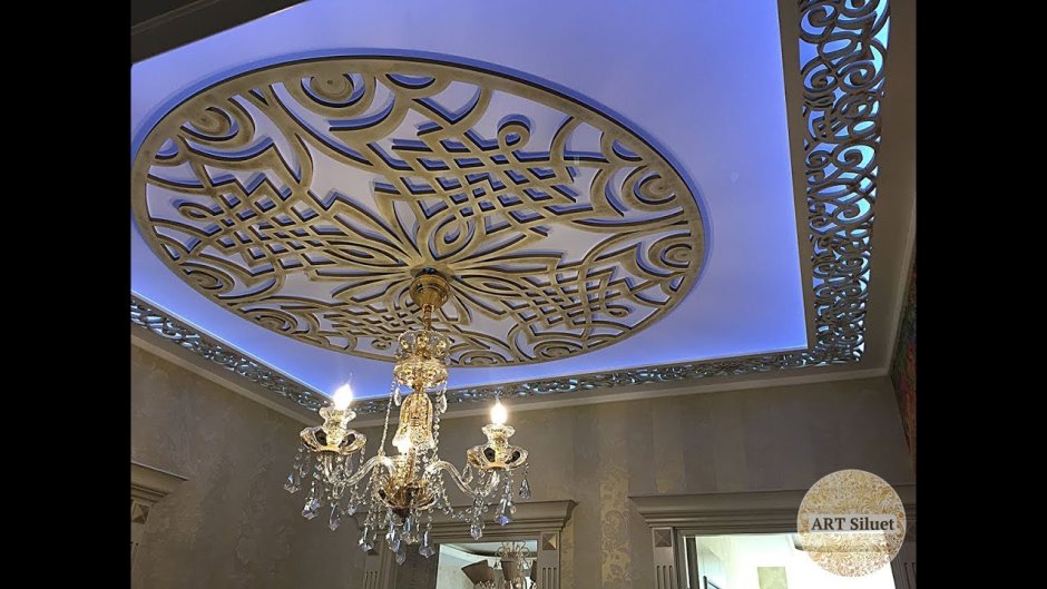 Декоративный резной потолок