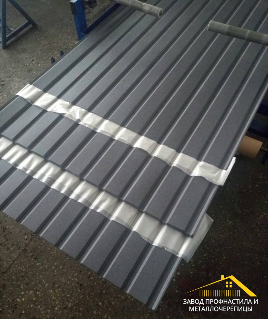 7024 Профлист серый матовый графит