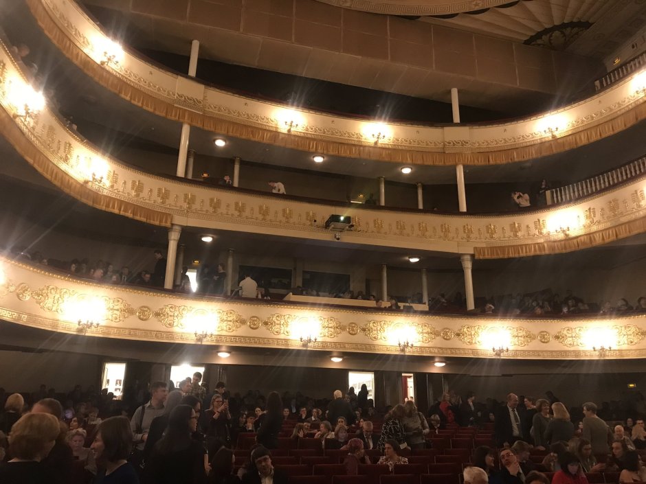 Театр оперетты бельэтаж