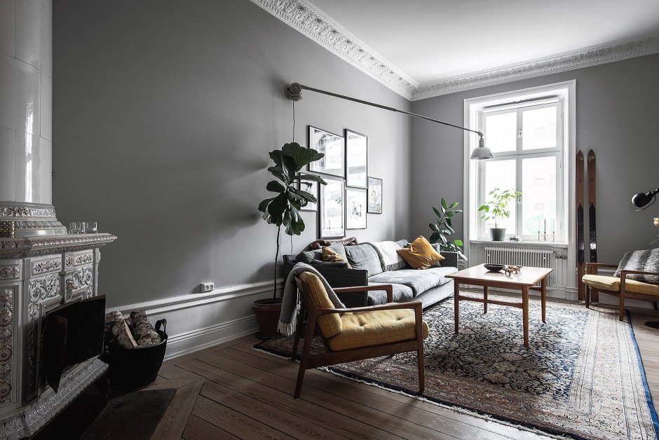 Потолочный плинтус в интерьере лофт