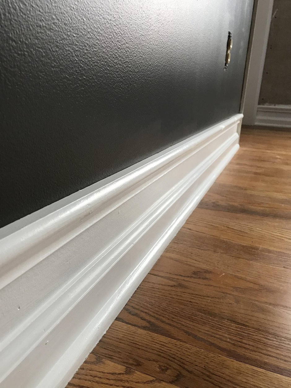 Плинтус дарк Вайт