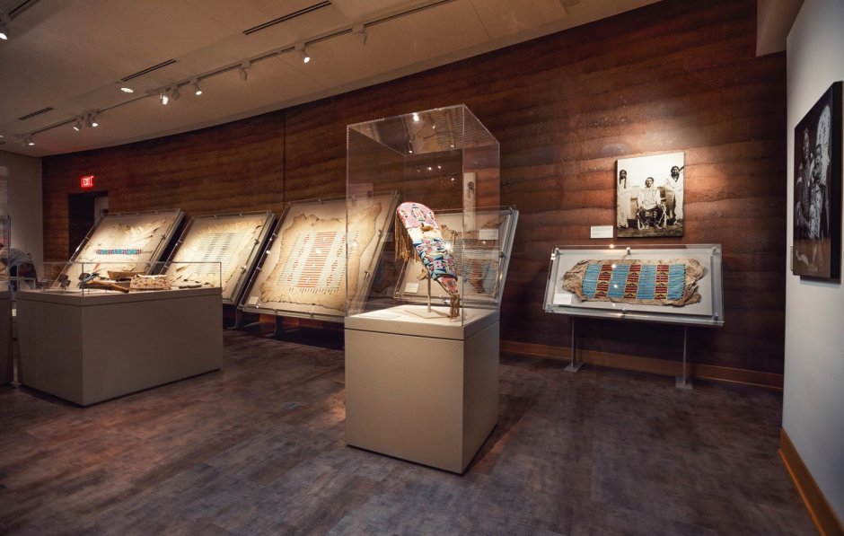 Подсветка экспонатов в музеях