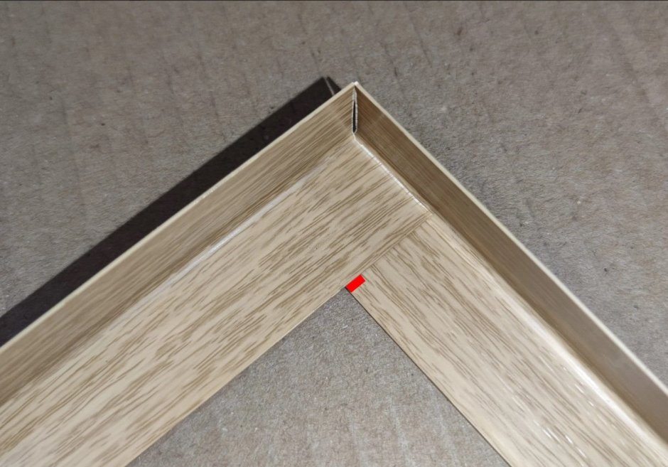 Стыковочный уголок для панелей 90 градусов