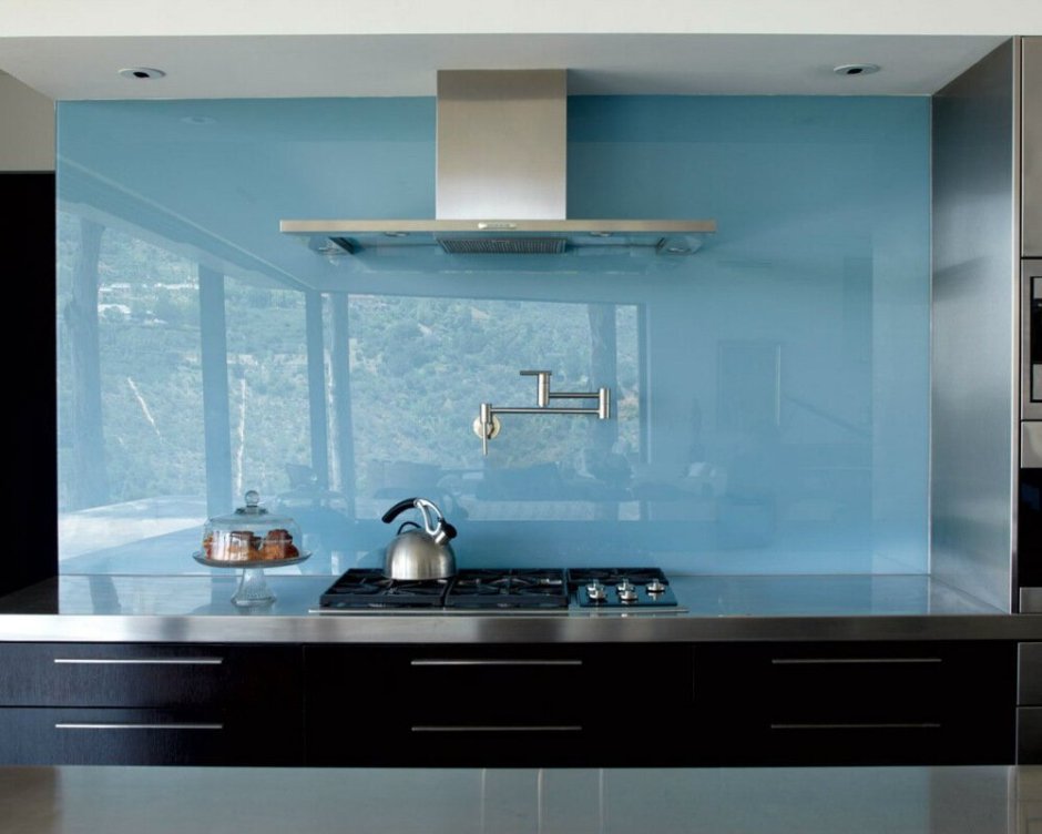 Фартук из прозрачного стекла