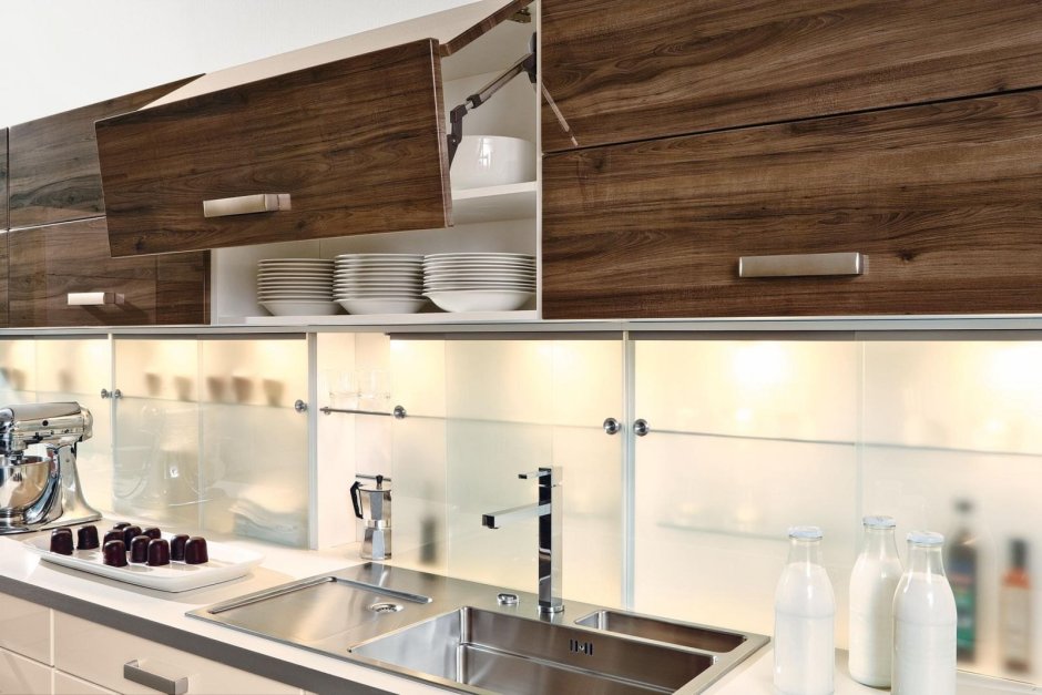 Раздвижной фартук для кухни