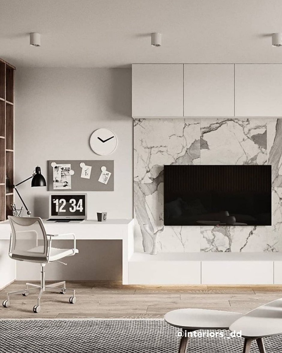 Стена из керамогранита в гостиной за телевизором