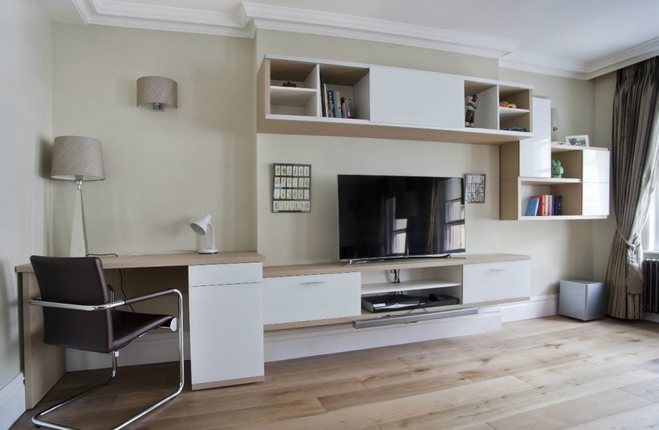 Гостиная с письменным столом