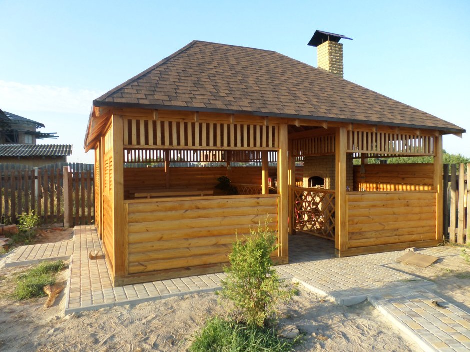 Прямоугольная беседка с мангальной зоной