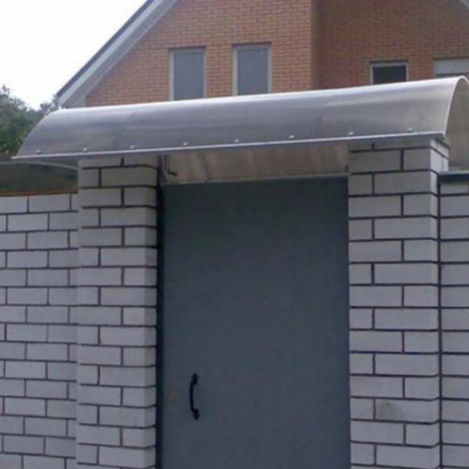 Калитка с козырьком