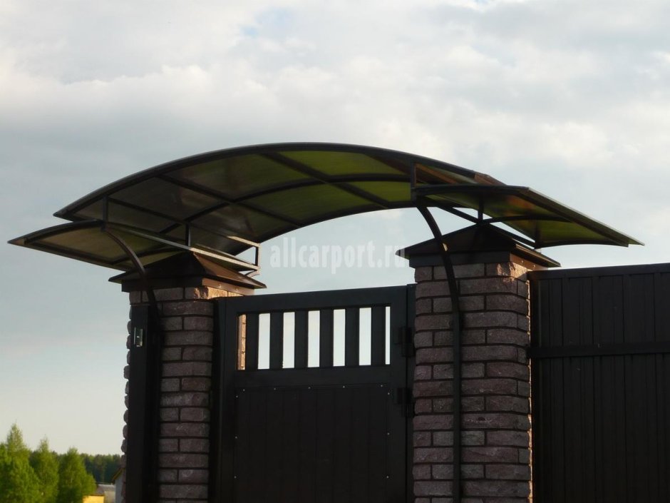 Ворота с козырьком