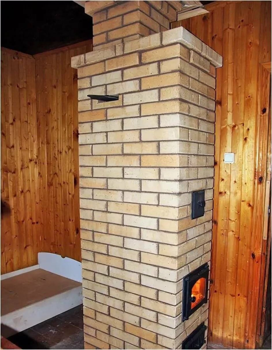 Узкая отопительная печь из кирпича