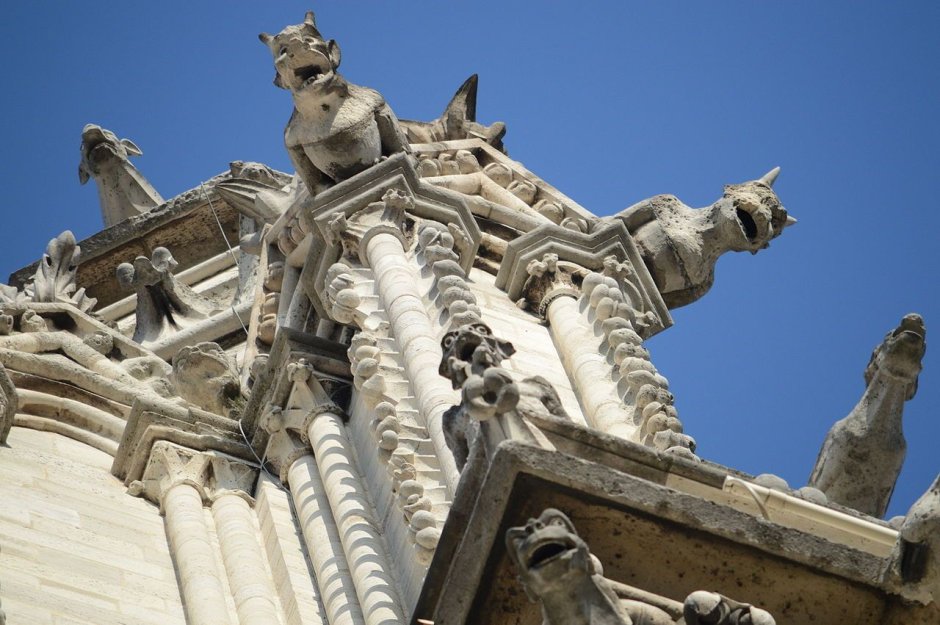 Дубровице Гаргульи