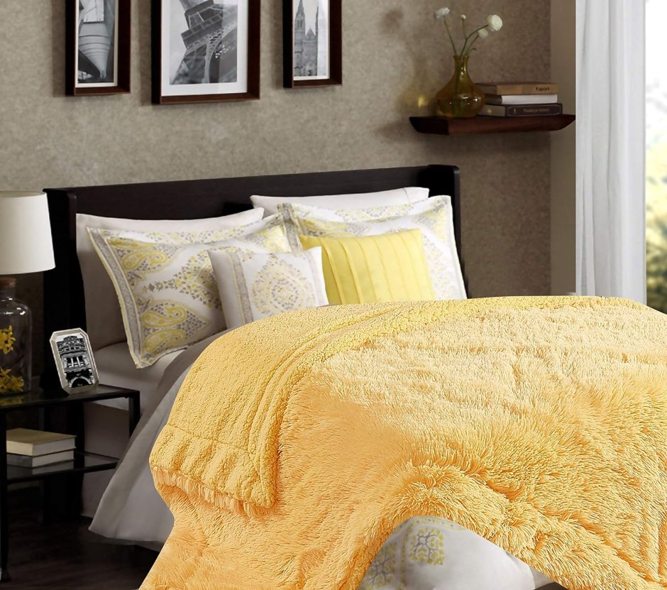 Плед желтый пушистый