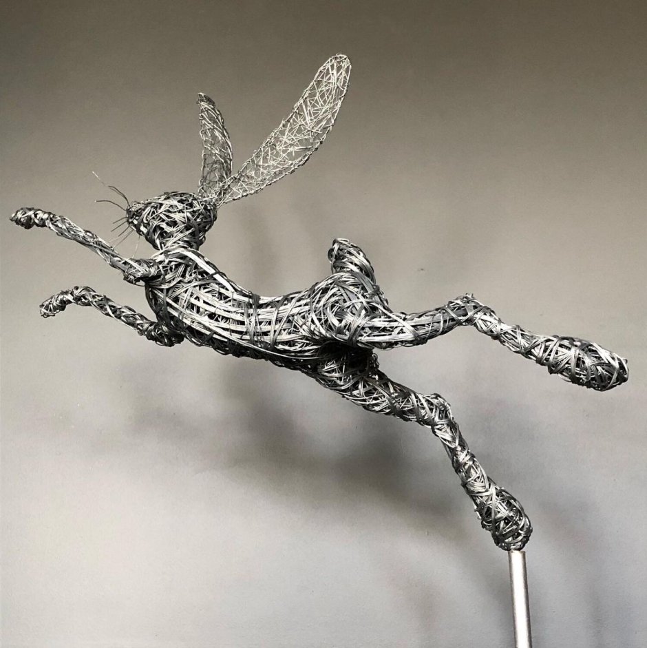 Заяц фигуры из проволоки для сада