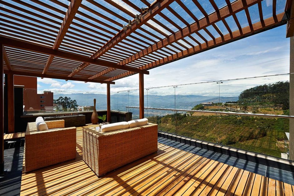 Веранда с террасой на крыше