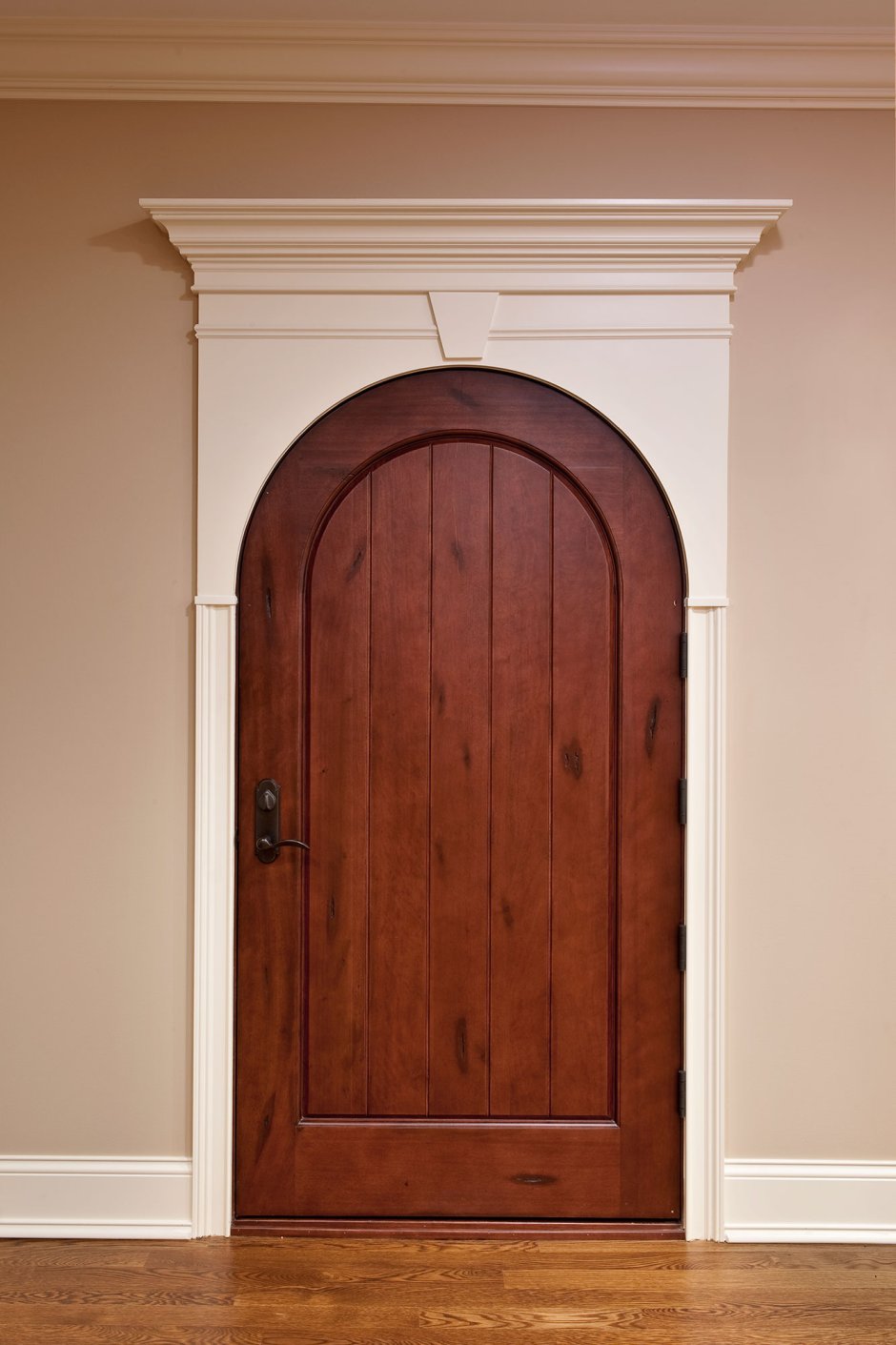 Дверь арка
