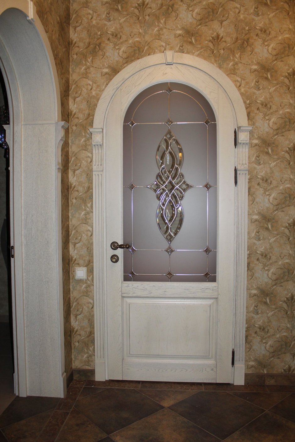 Межкомнатные опорные двери