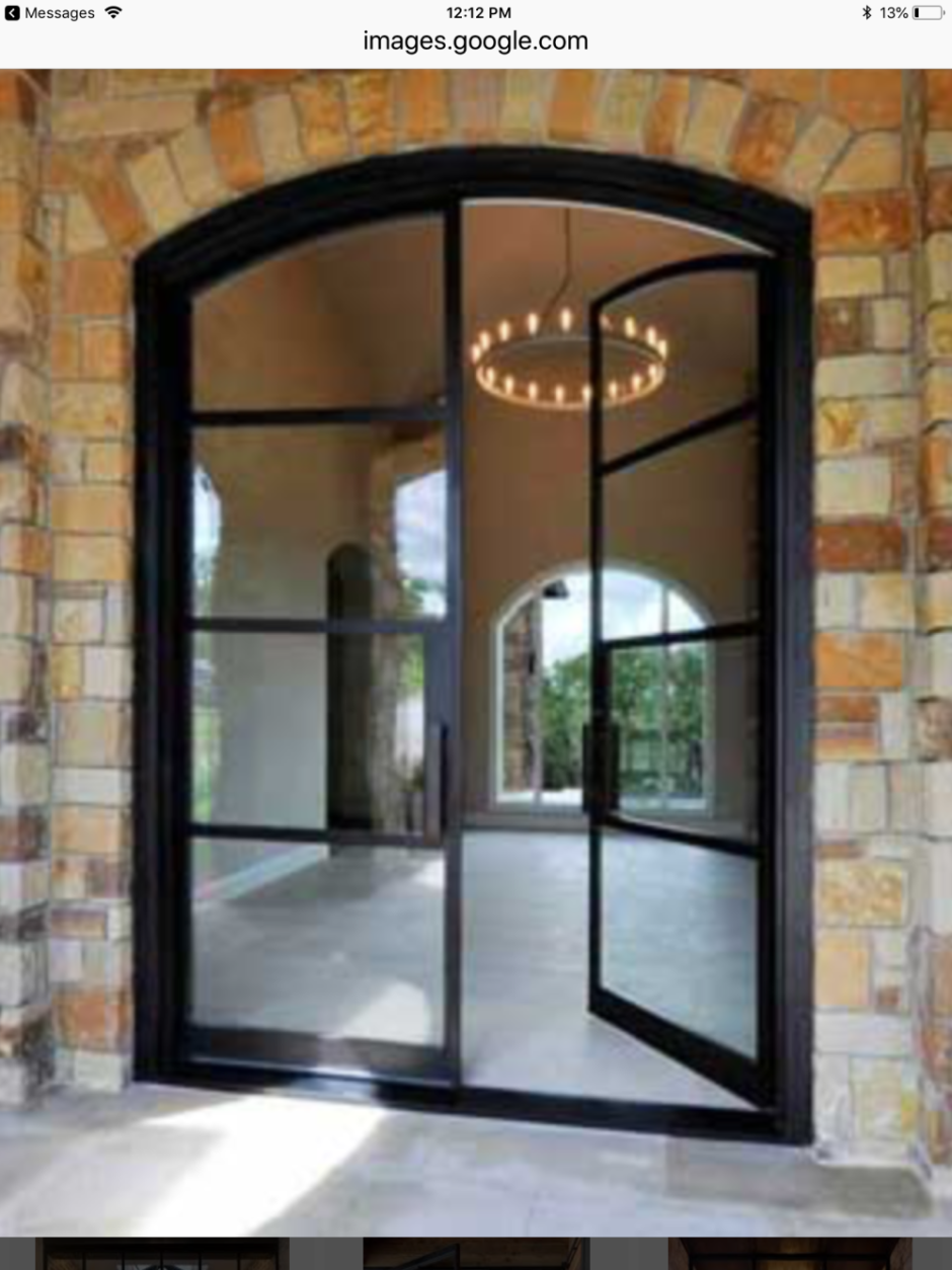 Алюминиевые двери с аркой