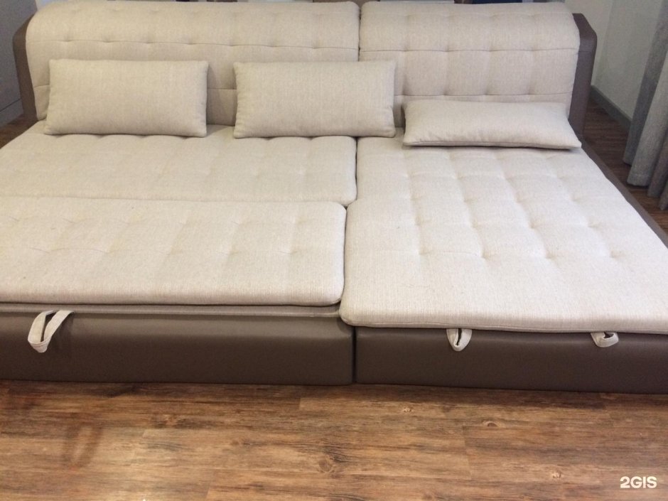 Угловой диван-кровать раскладывается вперед