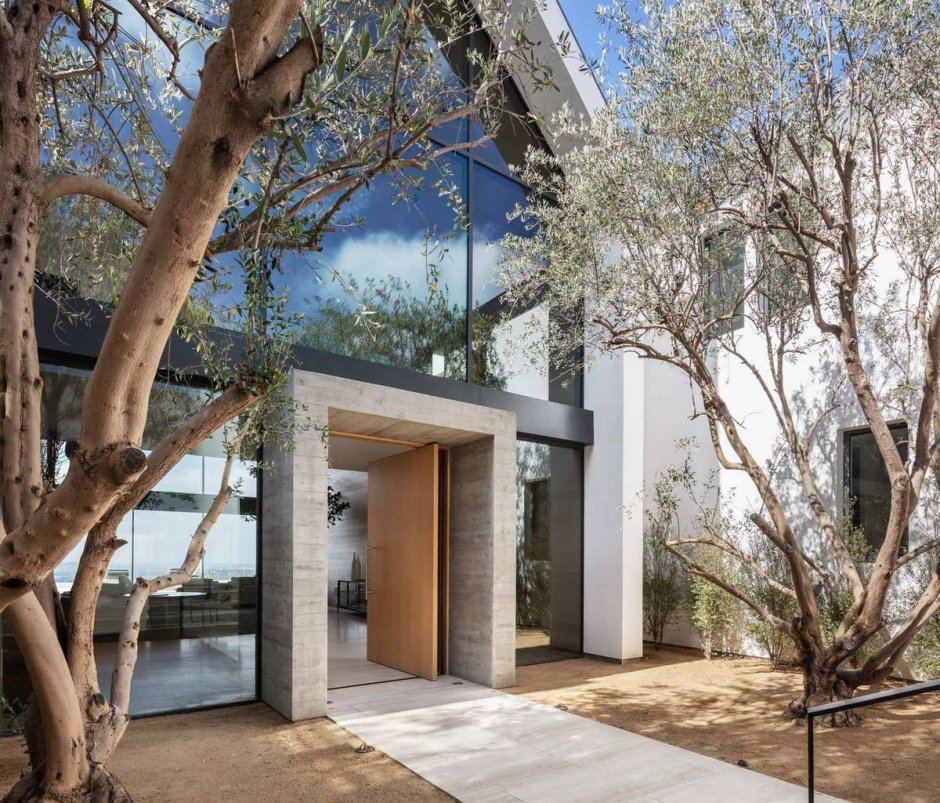 Дом с бассейном на Холме Лос Анджелес 1080